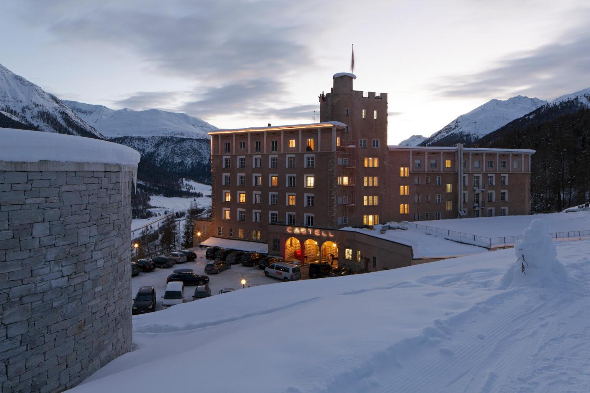 Hotel Castell Цуоц Екстер'єр фото