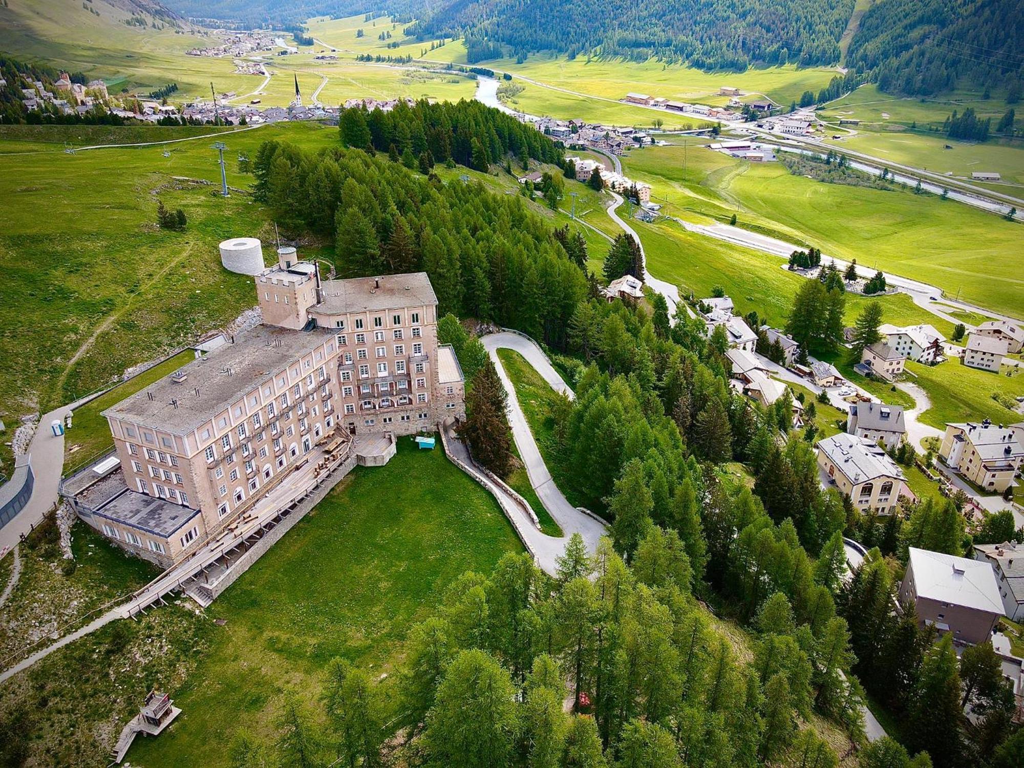 Hotel Castell Цуоц Екстер'єр фото