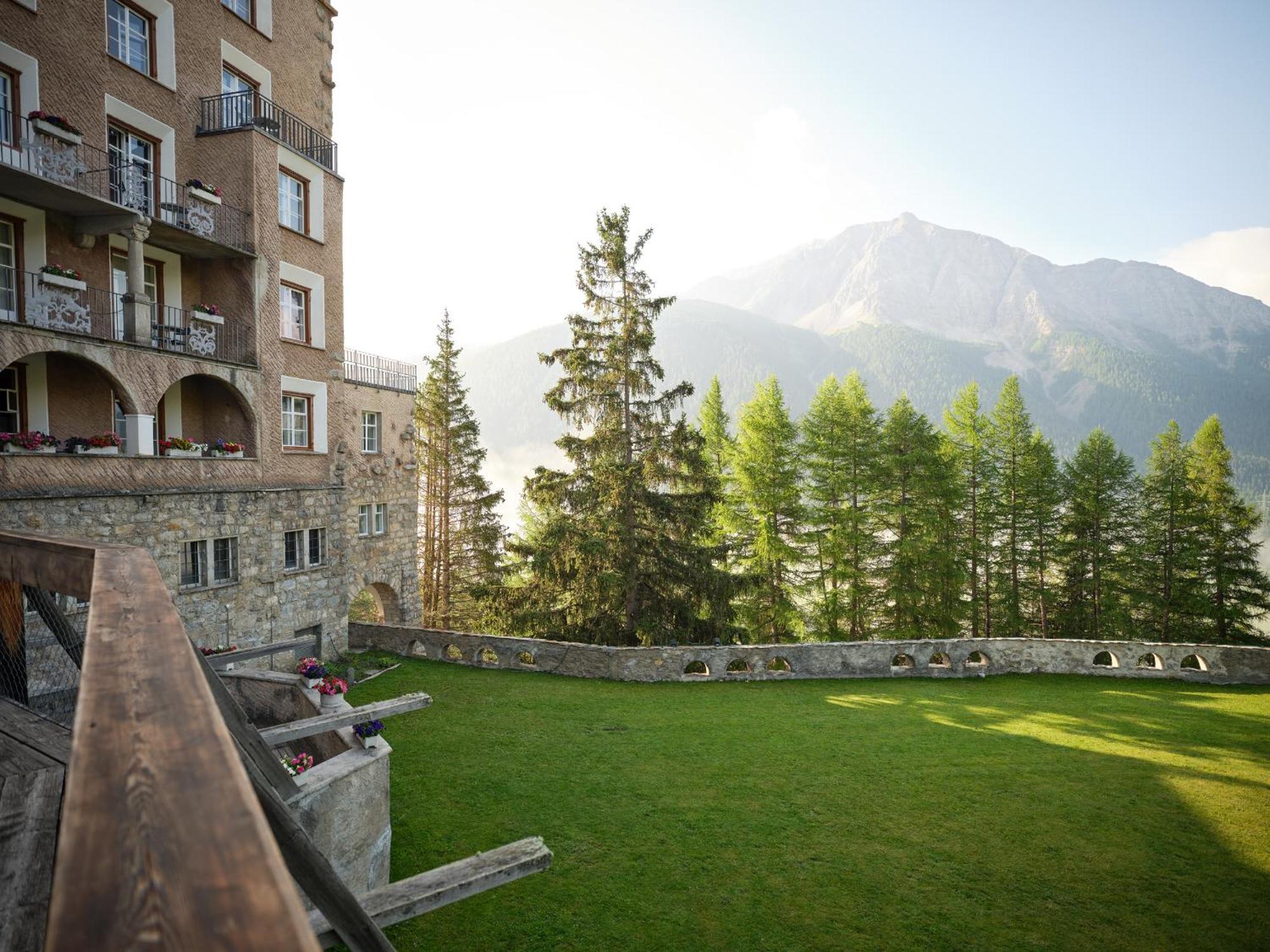 Hotel Castell Цуоц Екстер'єр фото