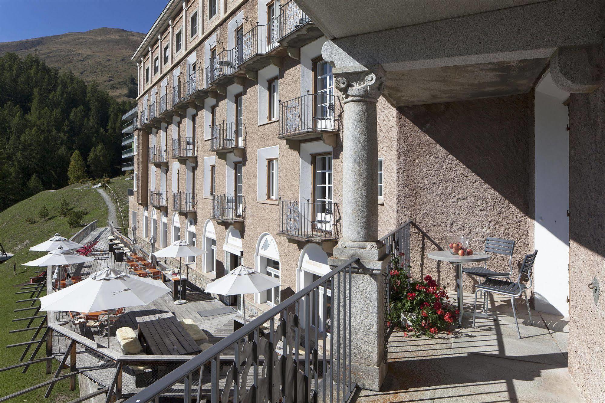 Hotel Castell Цуоц Екстер'єр фото