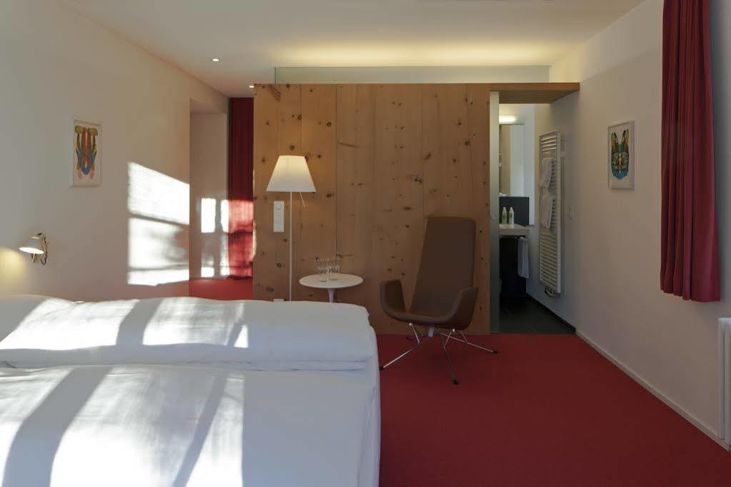 Hotel Castell Цуоц Екстер'єр фото
